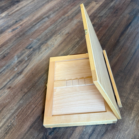 Meeden Easel  Box - Wide & Small with Solid Easel