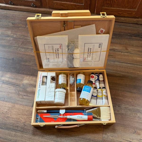 Easel Box - Mid-Sized Wide