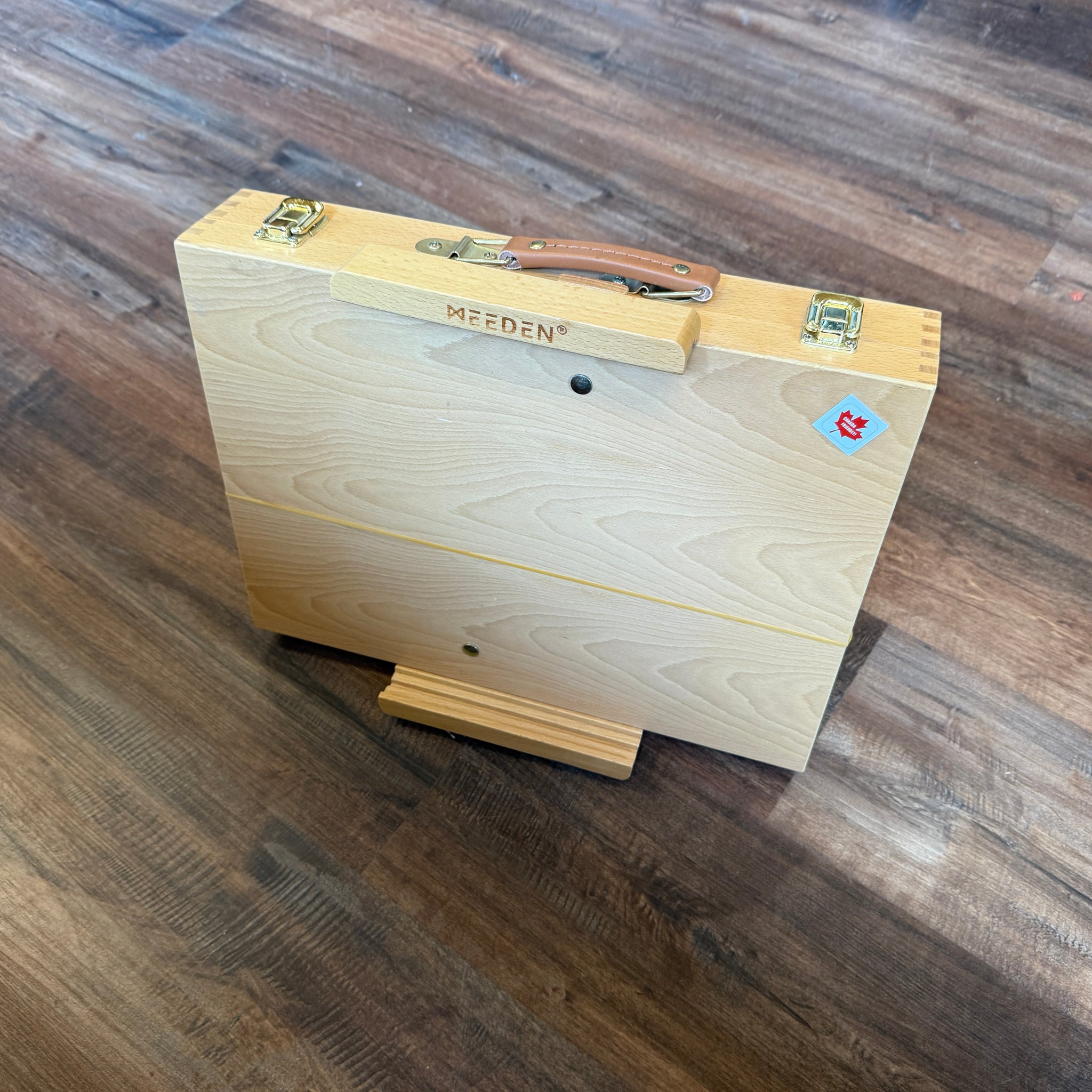 Easel Box - Mid-Sized Wide