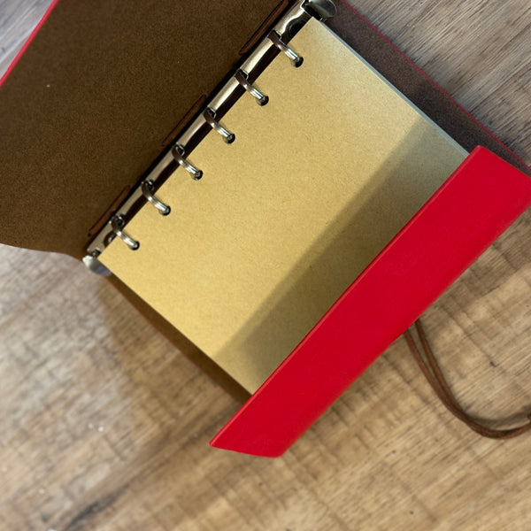 🇨🇦 Kraft Paper and Red Leatherette Sketch Binder - 4x6"