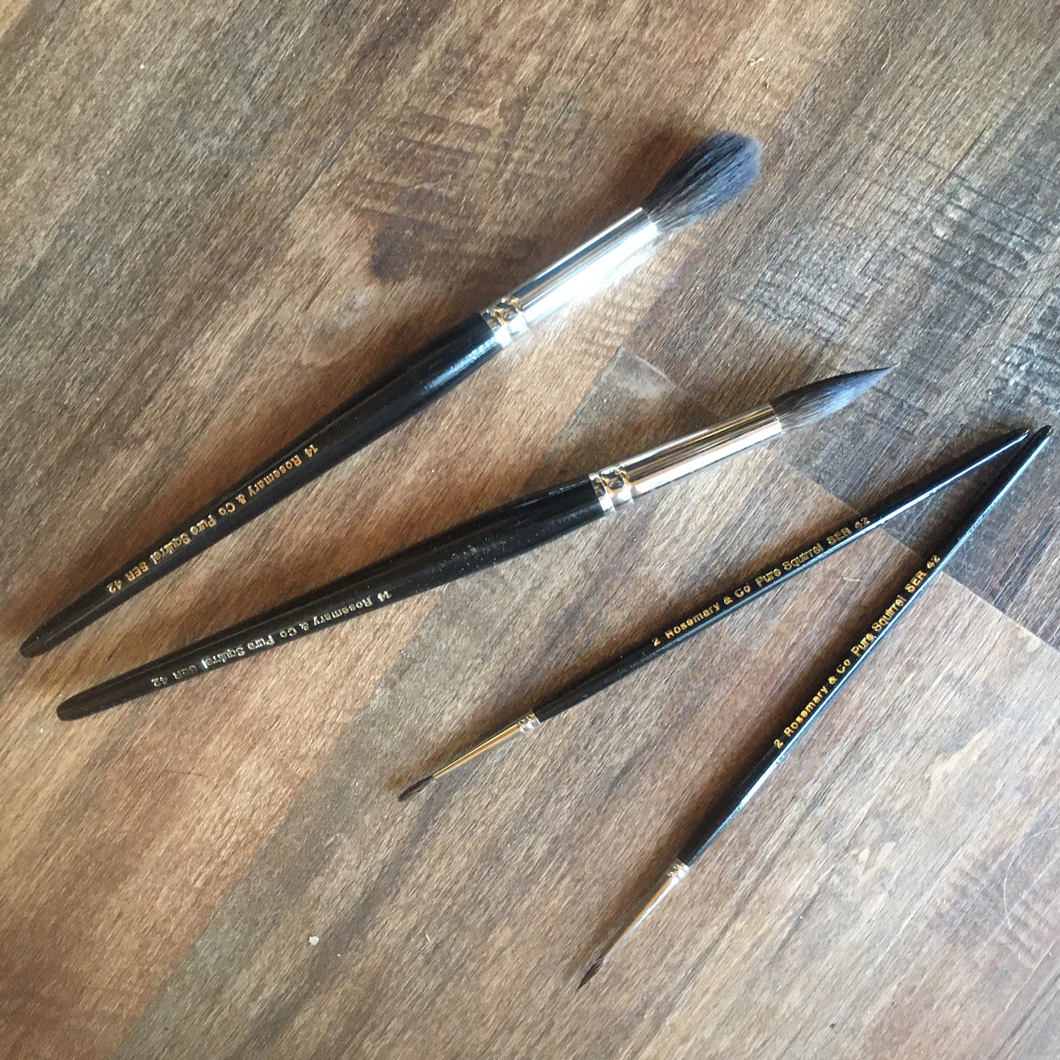 Rosemary & Co Brushes - Series 42 Pure Squirrel Pointed Round